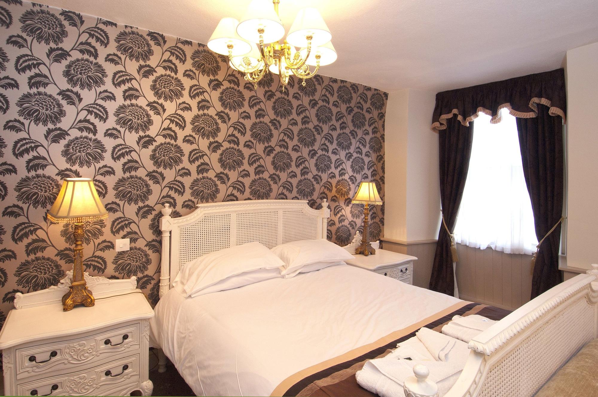The Old Crown Coaching Inn Swindon Eksteriør billede